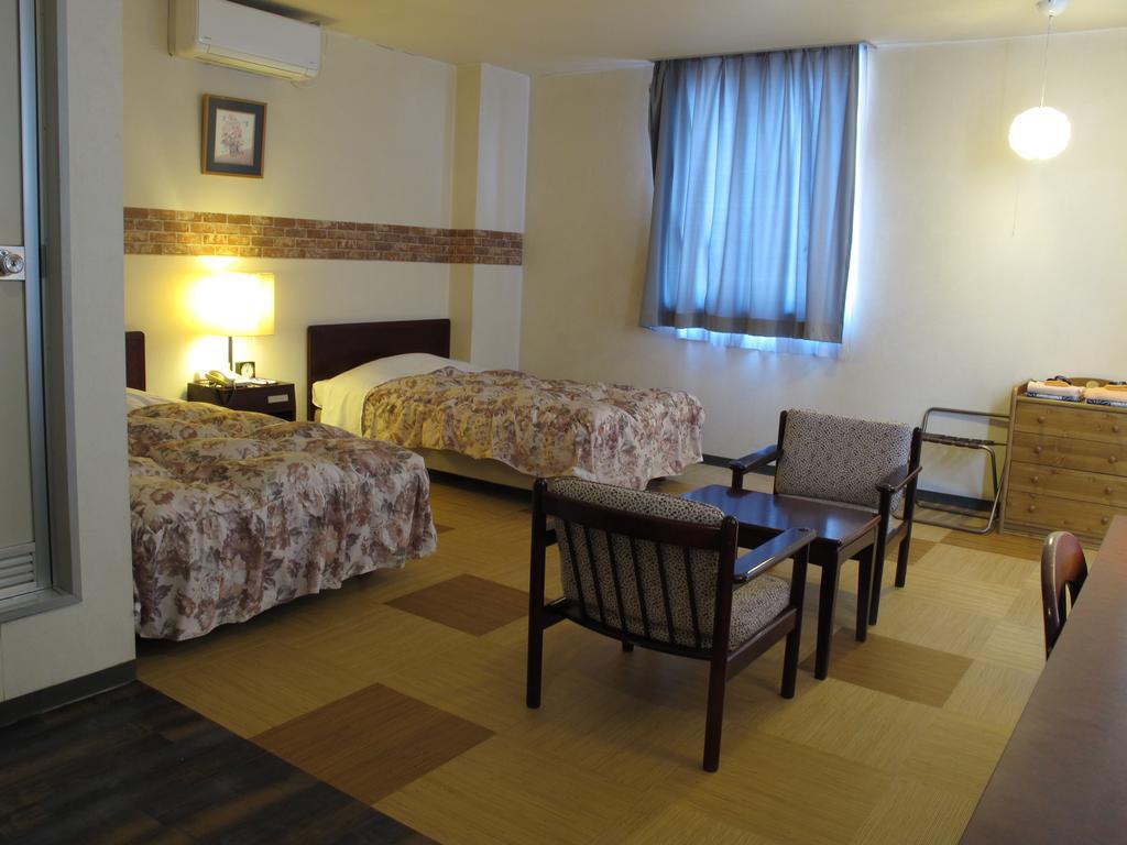 Hotel Platon Chikuma Esterno foto