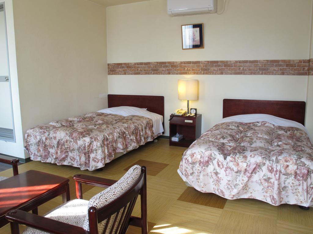 Hotel Platon Chikuma Esterno foto